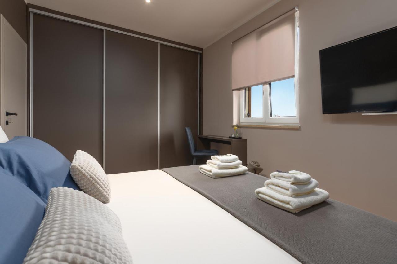Holiday Home Maslina 波雷奇 外观 照片